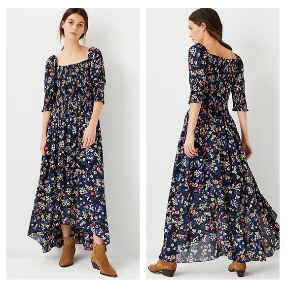 Ann Taylor Floral Smocked Maxi Dress in Navy size 0 - Picture 1 of 8